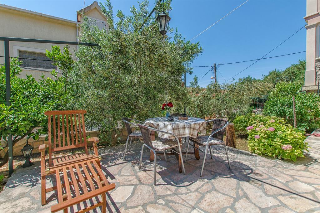 Apartments Vojka Milna  Dış mekan fotoğraf